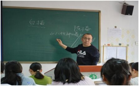 弘扬九三精神 传承传统文化 九三学社沧州市委组织 工笔画课堂进校园活动